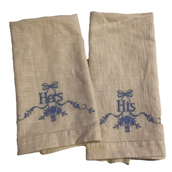 His & Hers Matching Embroidered Guest Towels Blue Floral On Off White Linen - Picture 1 of 12